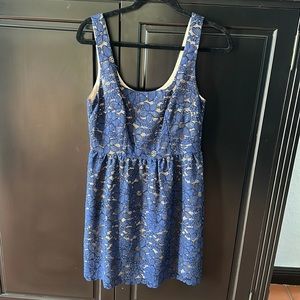 Trina Turk babydoll dress lace worn 2xs perfect condition